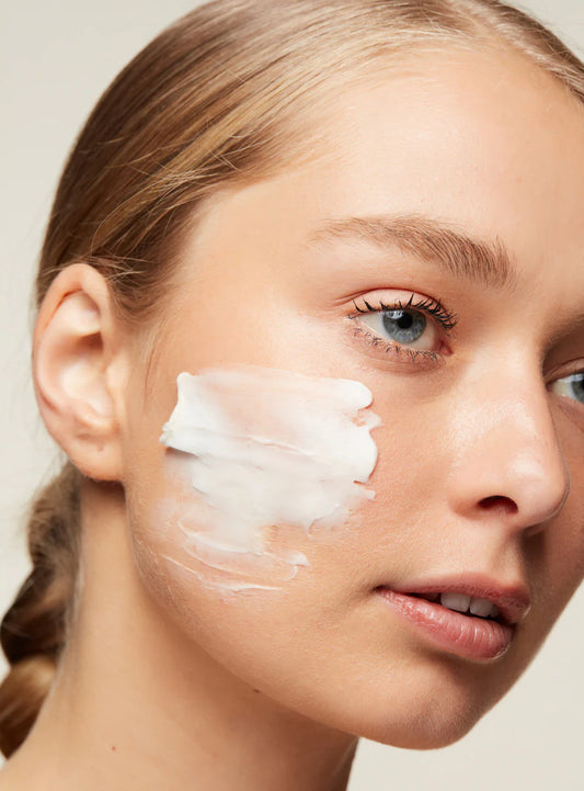 La Clinica Soothing Protection Moisture Replenishing Mask 100mL